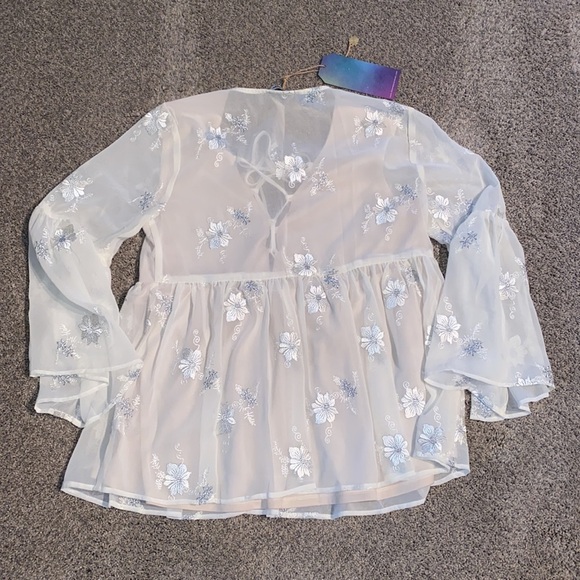 NWT Show Me Your Mumu Floral Embroidered Blouse - Picture 2 of 5
